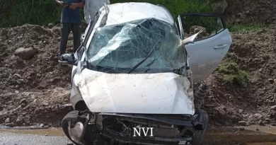 1 killed, 4 others injured after vehicle carrying students meets accident in Rajouri