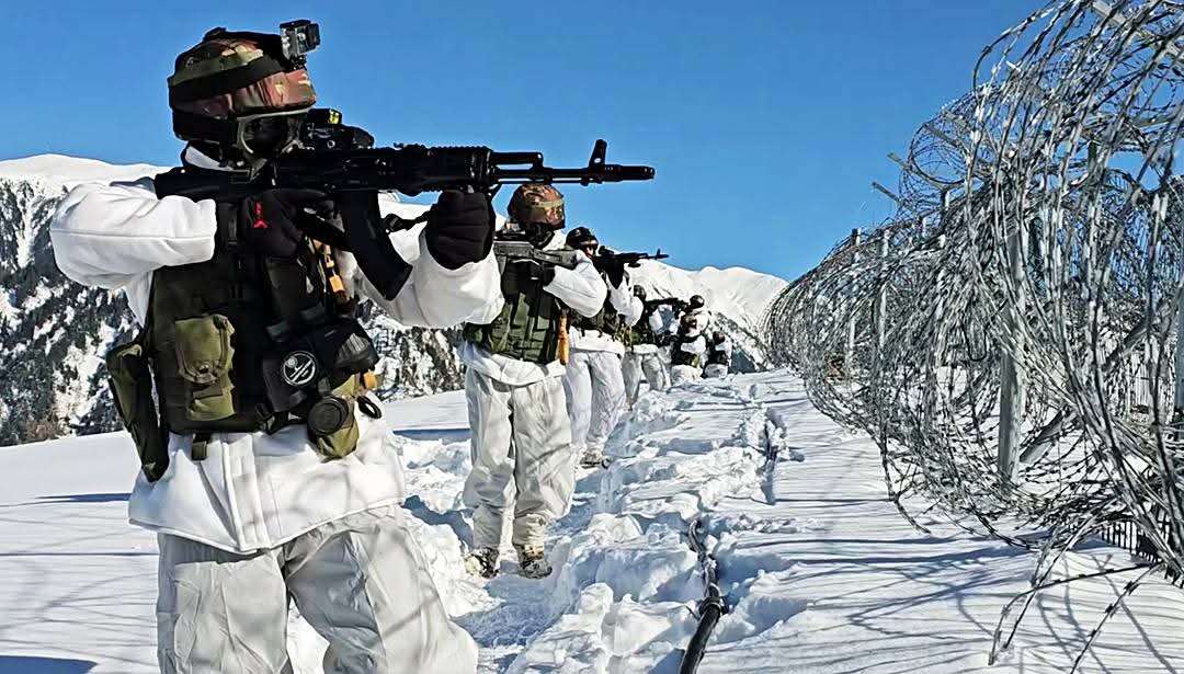 Indian Army on alert across LOC in Baramulla ahead of Republic Day