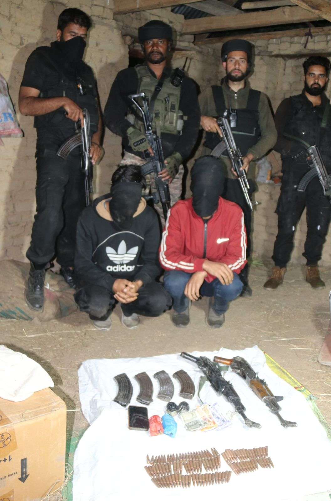 2 hybrid LeT terrorists arrested in Shopian