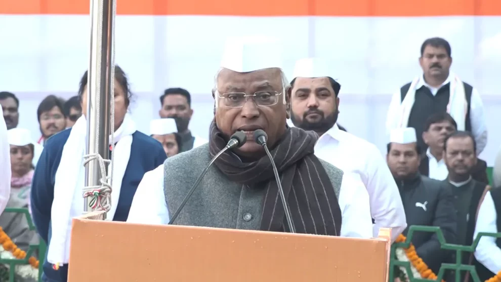 PM cancelled Kashmir visit after receiving intelligence report on terror attack, alleges Kharge