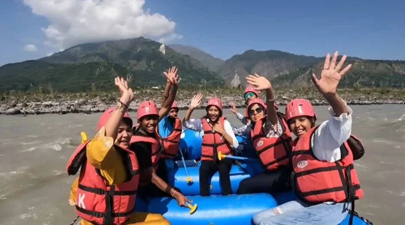 JK News Today: Water rafting resumes on Chenab River in Reasi Water rafting on the Chenab River in Reasi resumed after a long suspension of almost six months on Monday.
