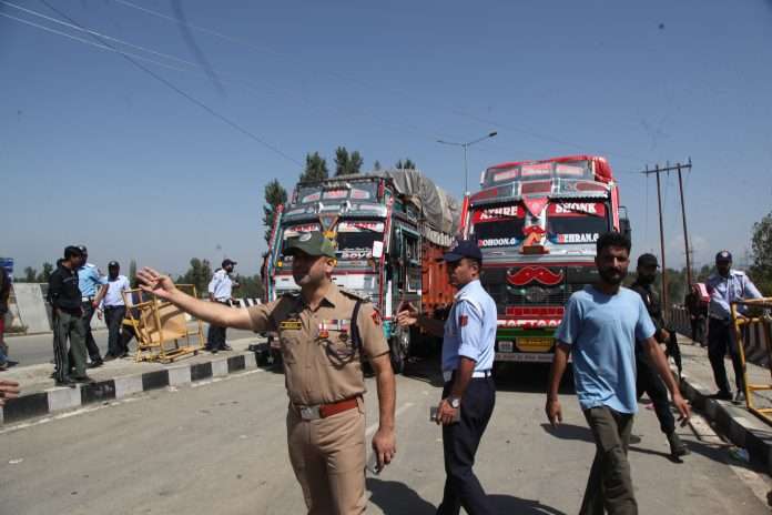 Srinagar-Jammu National Highway Reopens For Heavy Vehicles After Three Weeks