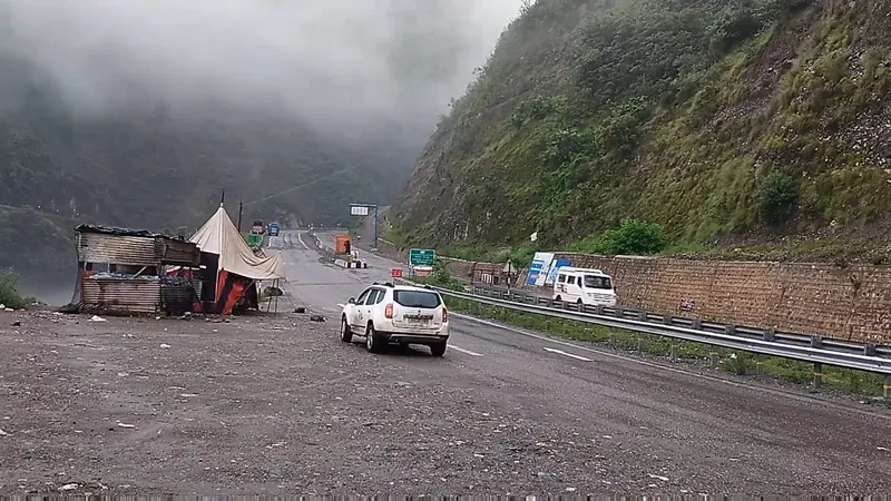 Jammu-Srinagar national highway reopenes partially for LMVs after eight days