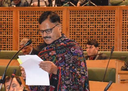 Regularization Of Daily Wagers