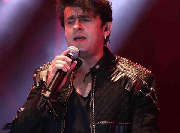 Bollywood Singer Sonu Nigam to perform at Dal Lake