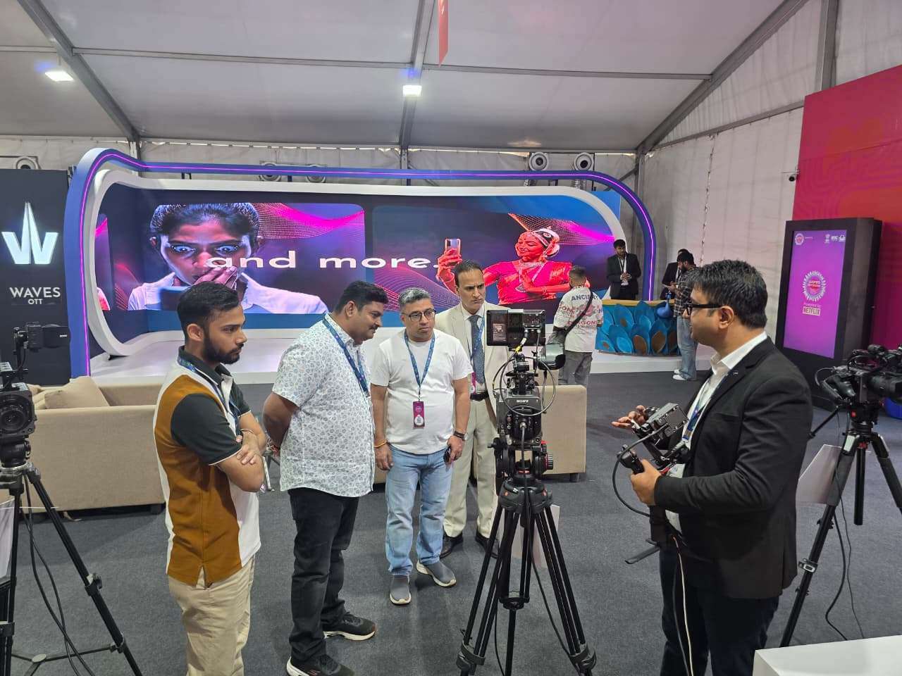 DIPR promotes J&K Film policy at IIFI Goa