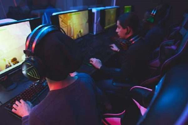 Kashmiri youth are losing touch with reality in digital battles and forgetting about real life